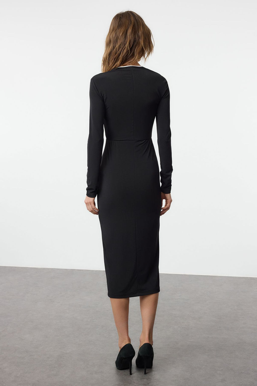 Siyah Maxi Renk Bloklu Fiyonk Detayl? Fitted Orme Elbise TWOAW25EL00526 - Trendyolmilla фото 5