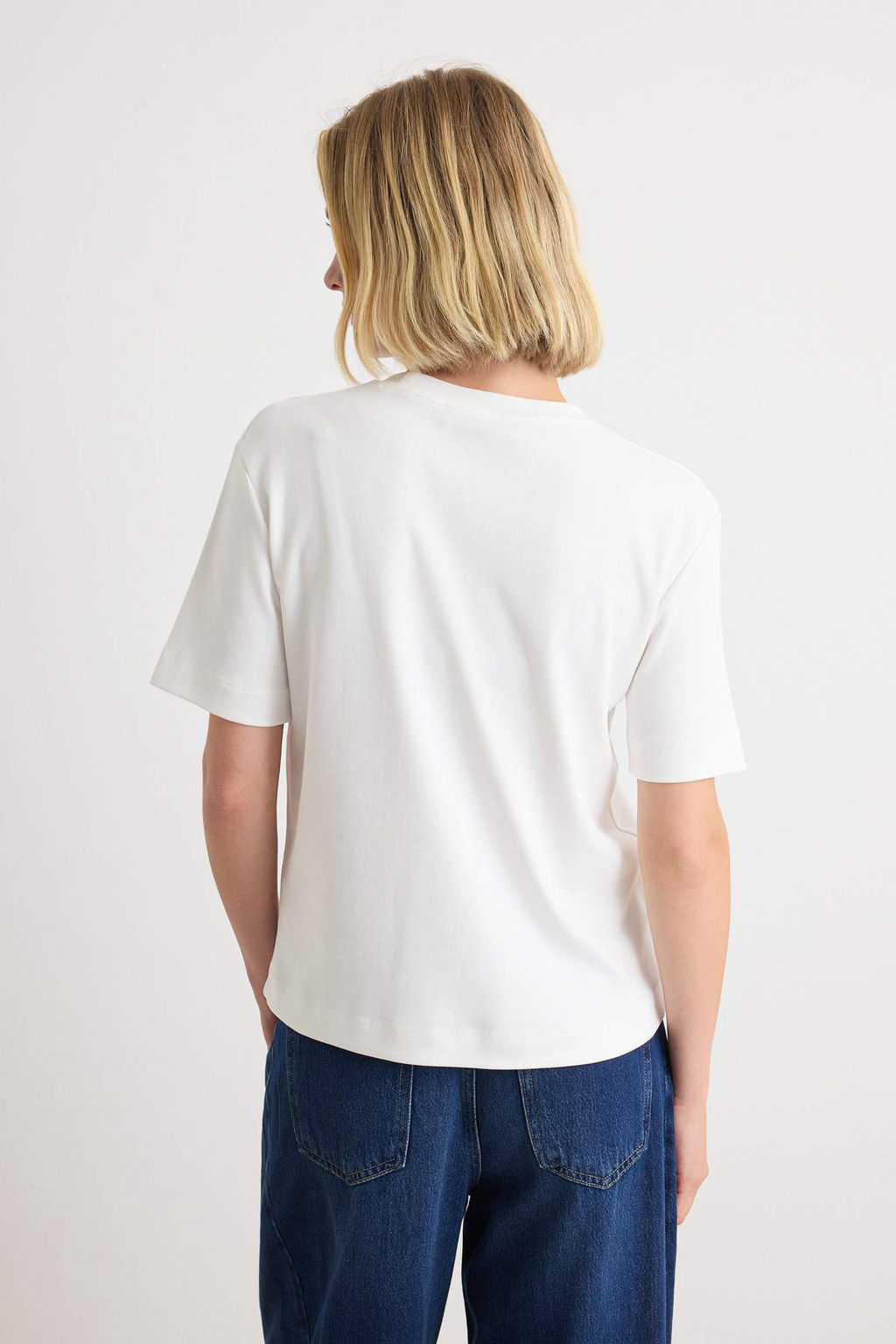 Ekru Basic Pamuklu Relaxed/Rahat Kal_p Bisiklet Yaka _rme T-Shirt TWOAW27TS00030 - Trendyolmilla фото 4