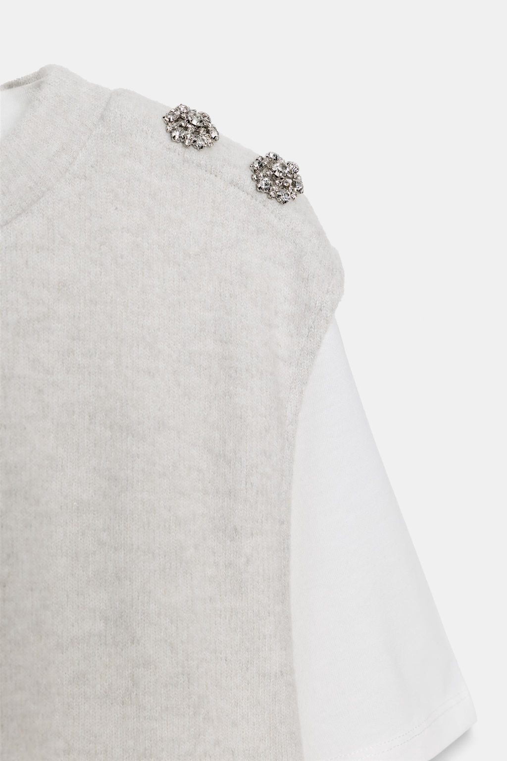 TOP WITH JEWEL DETAIL - Zara фото 9