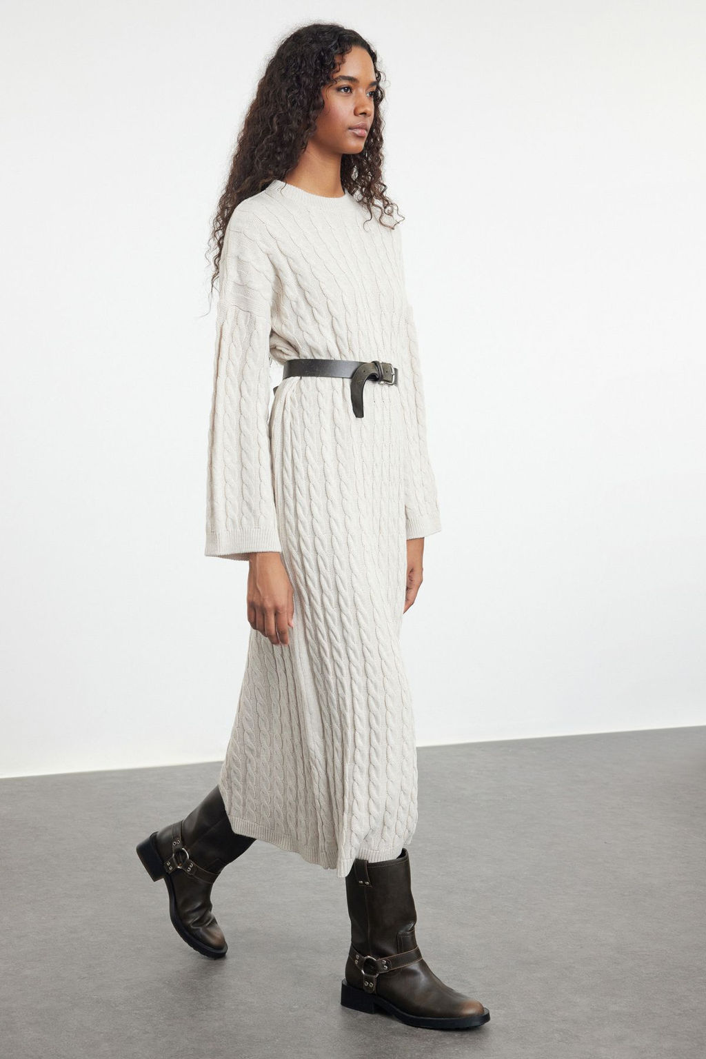 Tas Maxi Triko Sac Orgulu Genis Kal?p Elbise TWOAW25EL00078