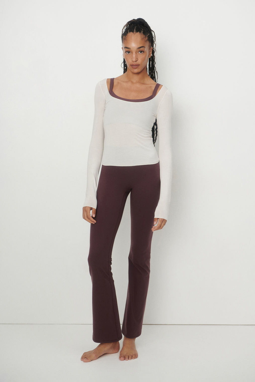 Leggings de yoga acampanados con SoftMove - H&m фото 14