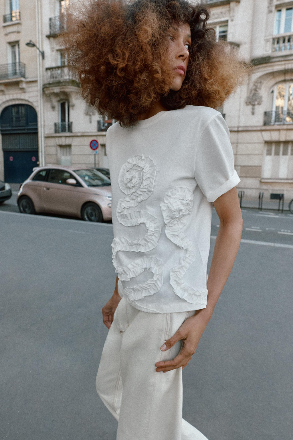 CAMISETA FLOR VOLUMEN / Blanco - Zara фото 4