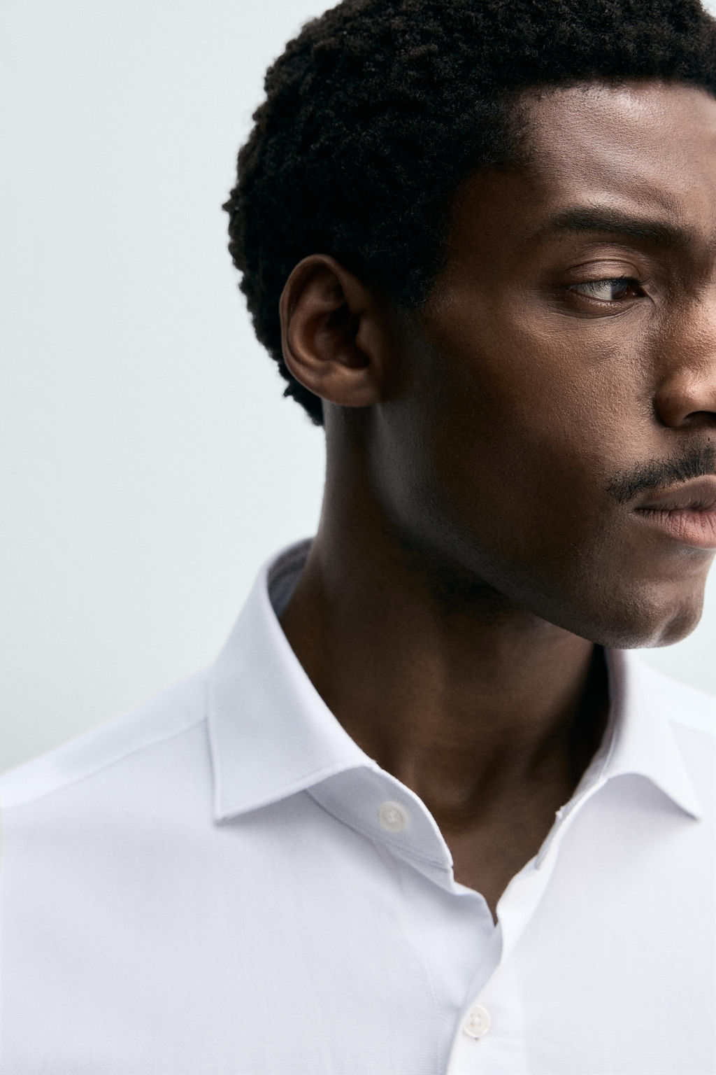 CAMISA REGULAR FIT ESTRUCTURA / Blanco - Zara фото 5