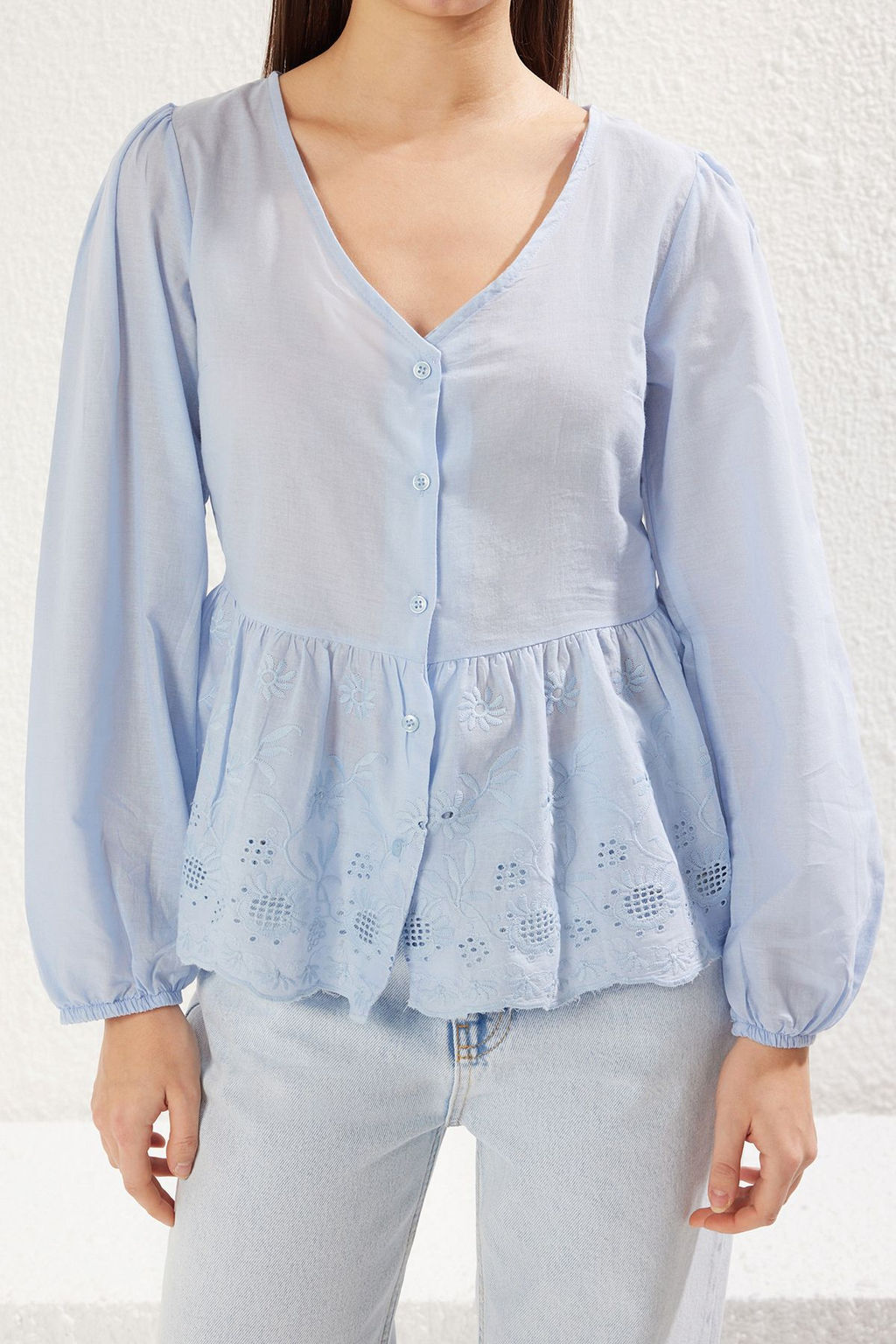 TRENDYOLMILLA Ac?k Sar? Dokuma Etek Ucu Nak?s Detayl? Regular Normal Kal?p Dokuma Gomlek TWOSS25GO00006 фото 8