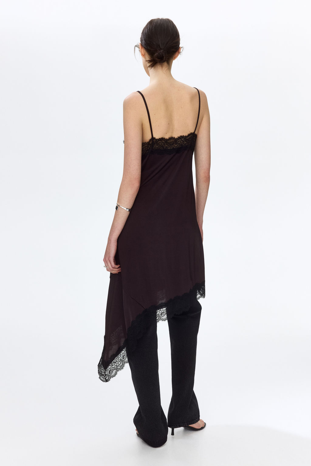 Vestido de tirantes con ribetes de encaje - H&m фото 8