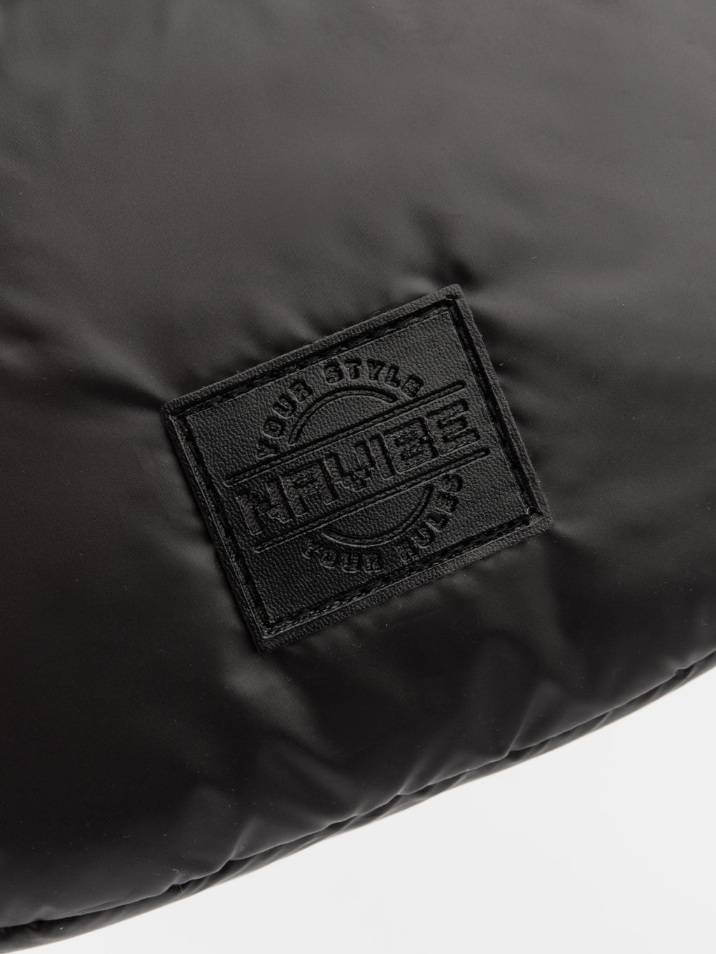 V64 502 01 Сумка женская