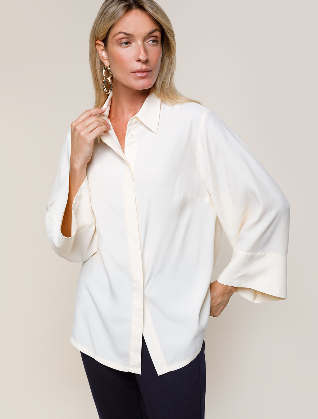 Блузка из лиоцелла с вискозой - Vilatte фото 4