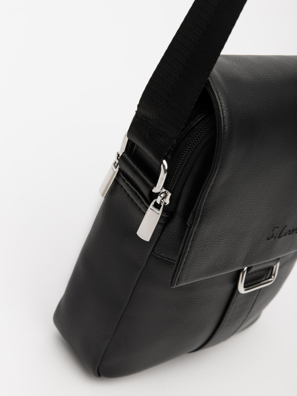 1476 91 01 Сумка мужская