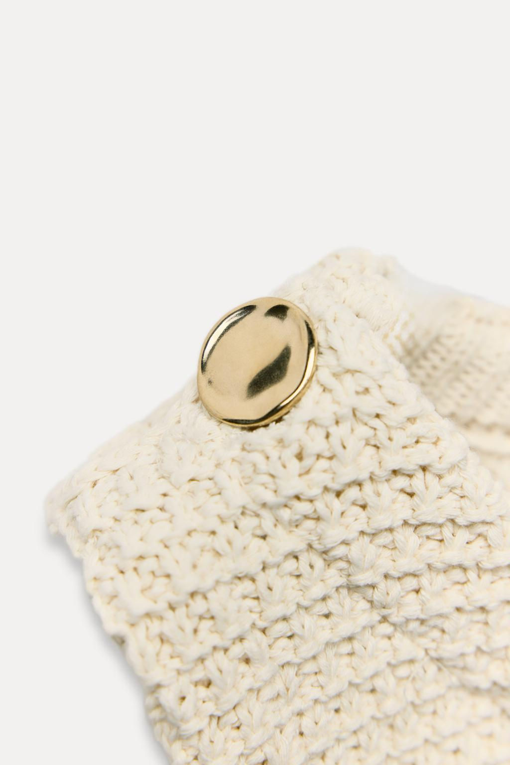 SLEEVELESS KNIT TOP WITH GOLD BUTTONS - Zara фото 7