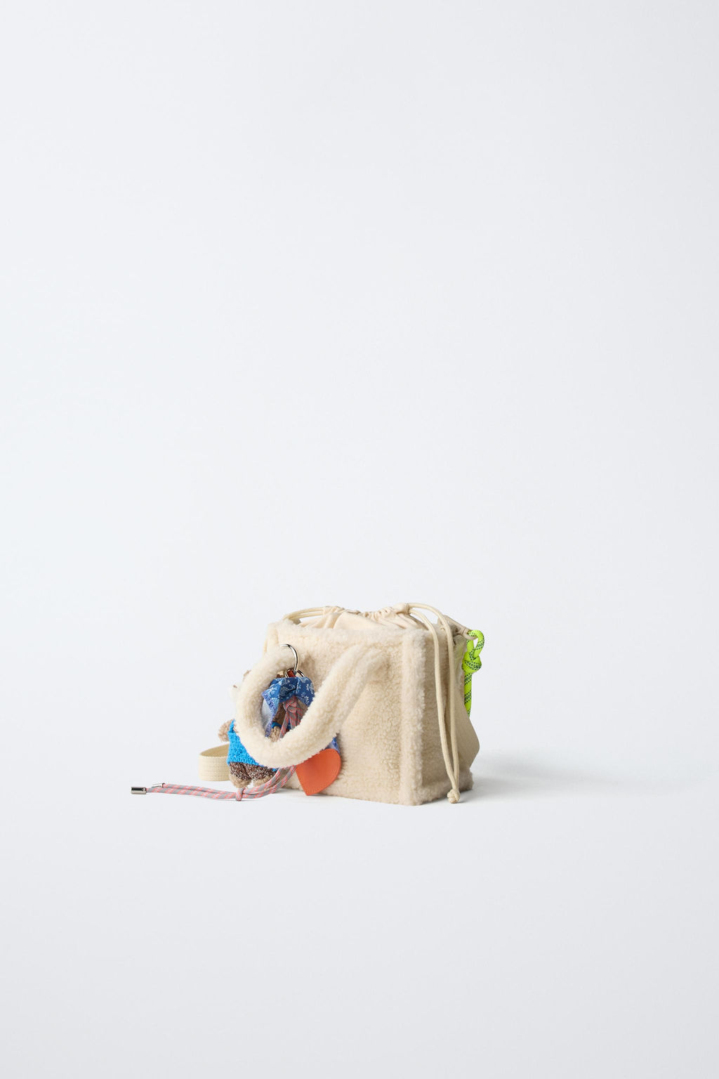 FAUX SHEARLING CROSSBODY BAG WITH CHARM - Zara фото 2