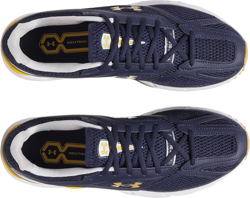 Кроссовки взрослые