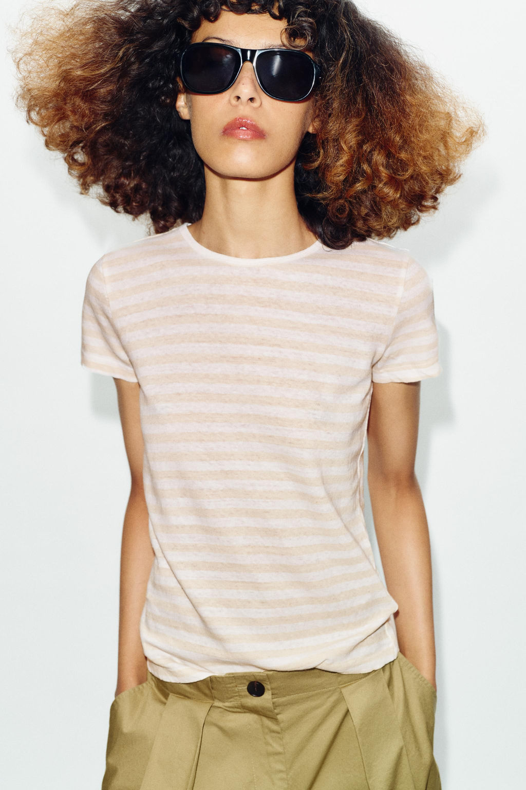 CAMISETA MANGA CORTA CON LINO / rayas - Zara фото 2