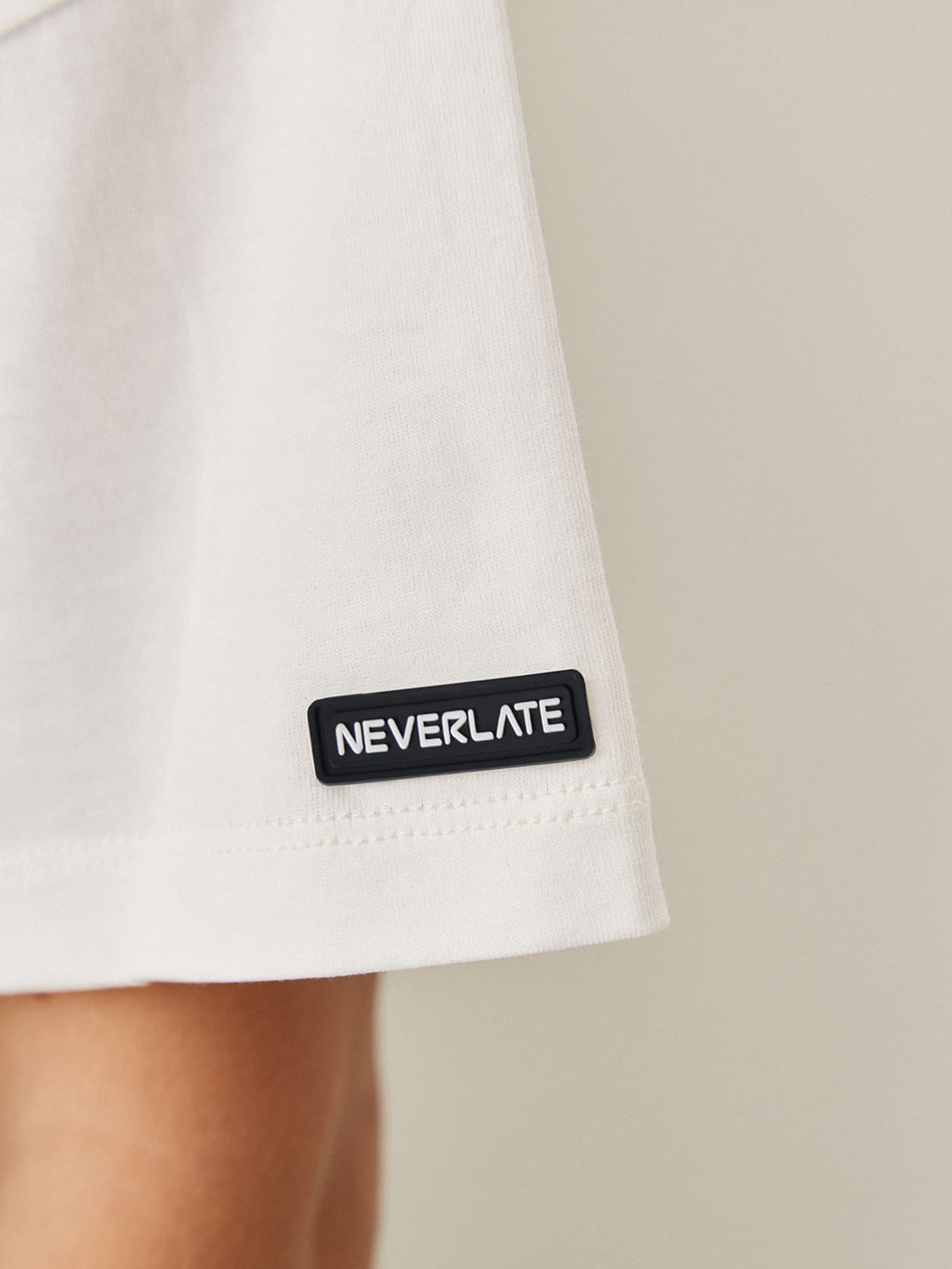 Женская футболка оверсайз ATHLETIQUE из хлопка - NEVERLATE фото 3
