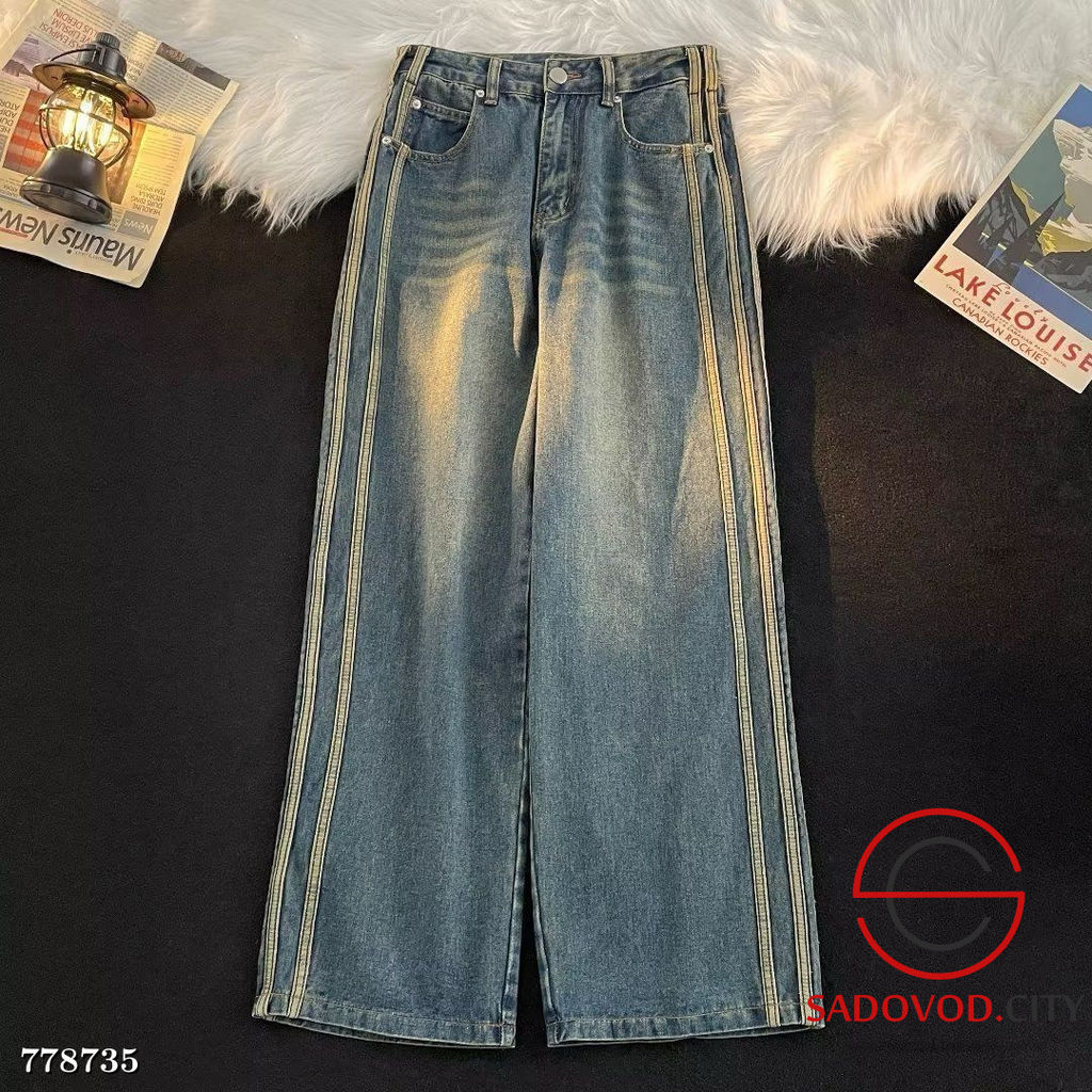 Джинсы с лампасами свободные