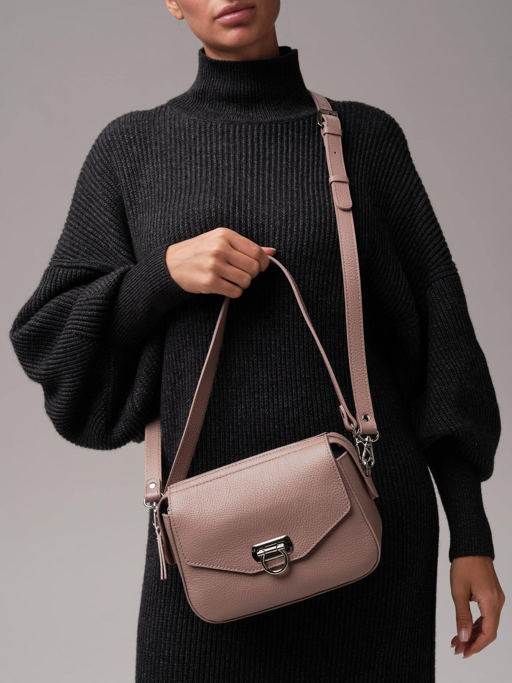 Сумка кожаная через плечо Azaro 3684 фруктовый мусс