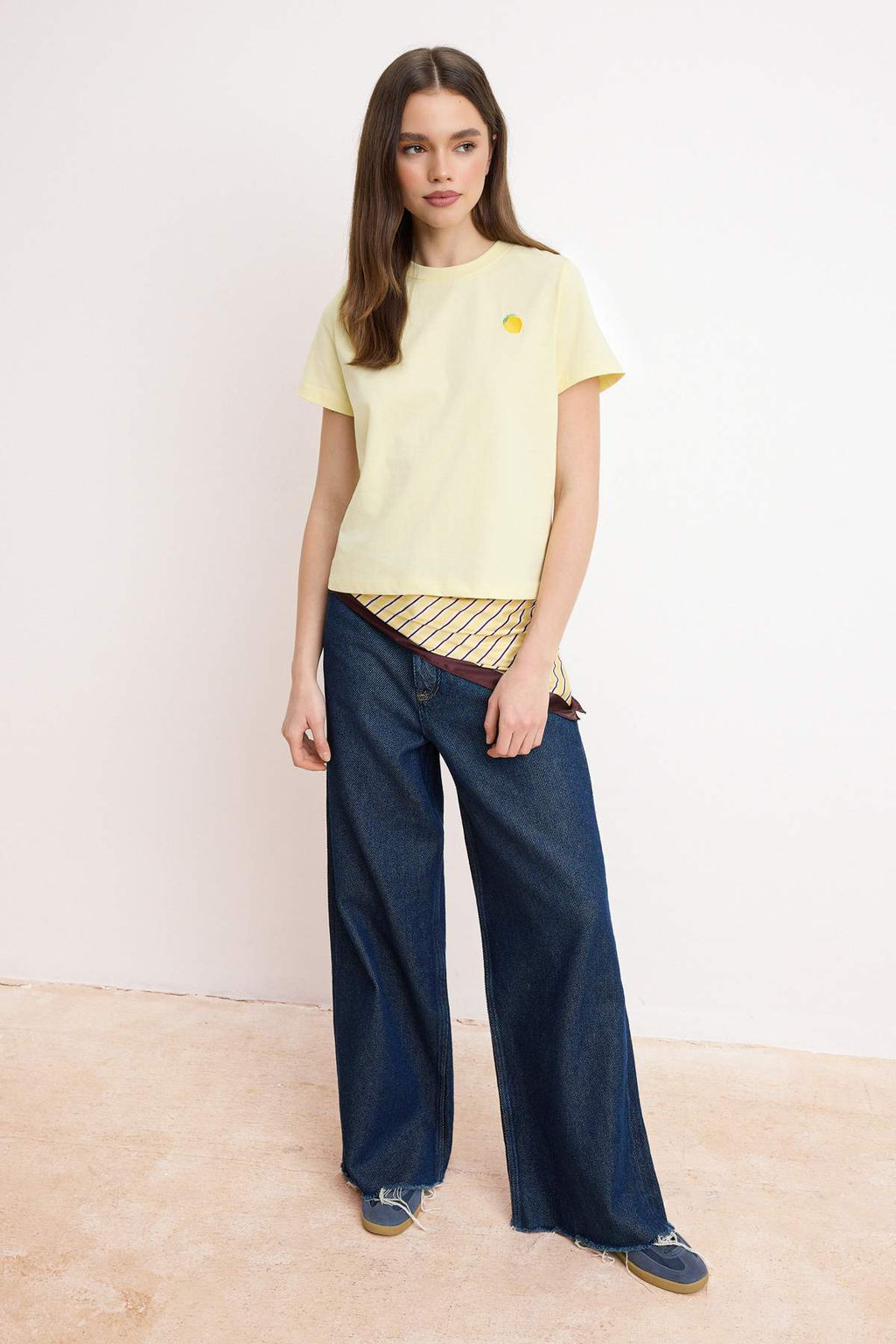 Sar? Regular/Normal Kal?p K?sa Kollu Nak?sl? Tok %100 Pamuk Orme T-shirt TWOSS26TS00232 - Trendyolmilla фото 2