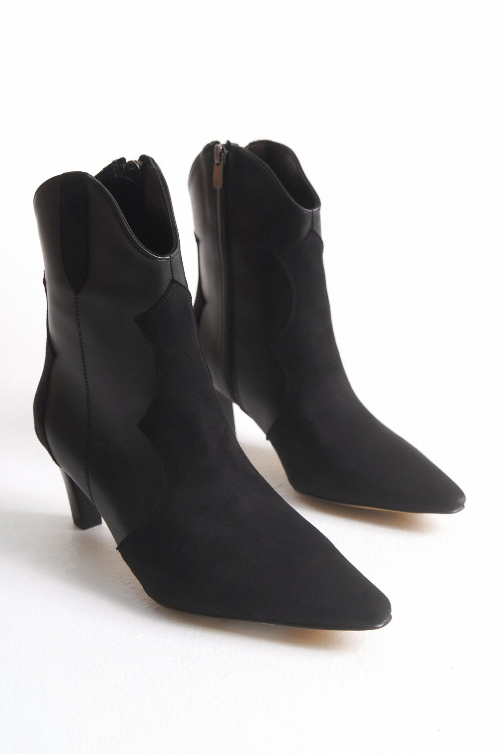 Siyah Suet Deri Detayl? Topuklu Kad?n Bilekte Bot
TAKAW26BO00048 - Trendyolmilla фото 6