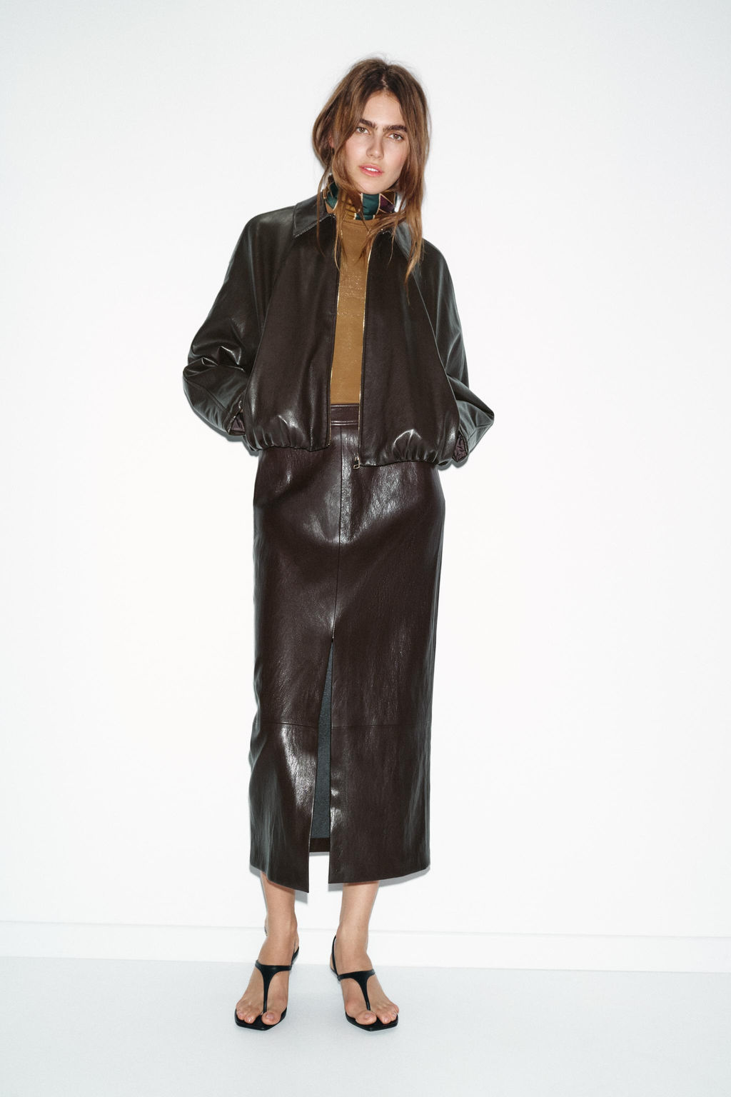 LEATHER EFFECT MIDI SKIRT - Zara фото 18