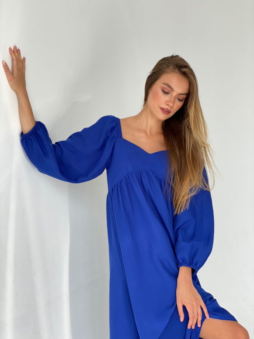 Платье-миди с пышными рукавами в цвете кобальт - Martichelli фото 6