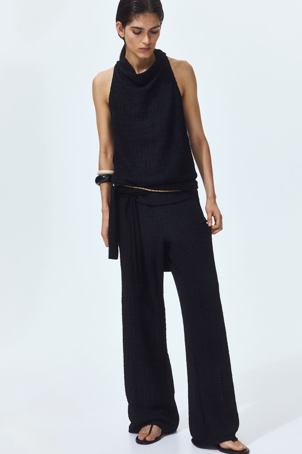 Top efecto arrugado con escote drapeado - H&m фото 8