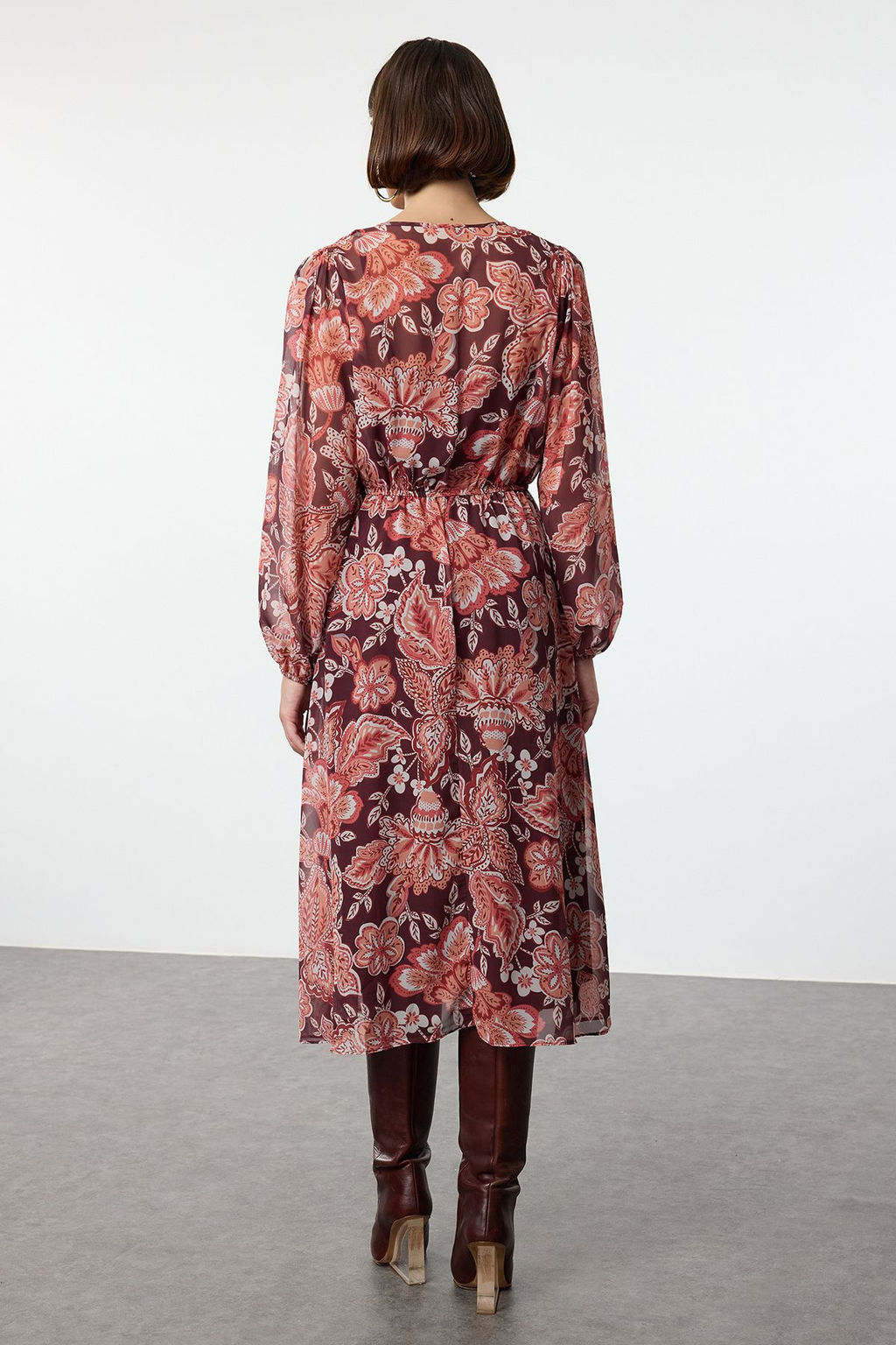 TRENDYOLMILLA Bordo Cicekli Kruvaze Yaka A Kesim Midi Sifon Astarl? Dokuma Elbise TWOAW25EL00431  фото 5