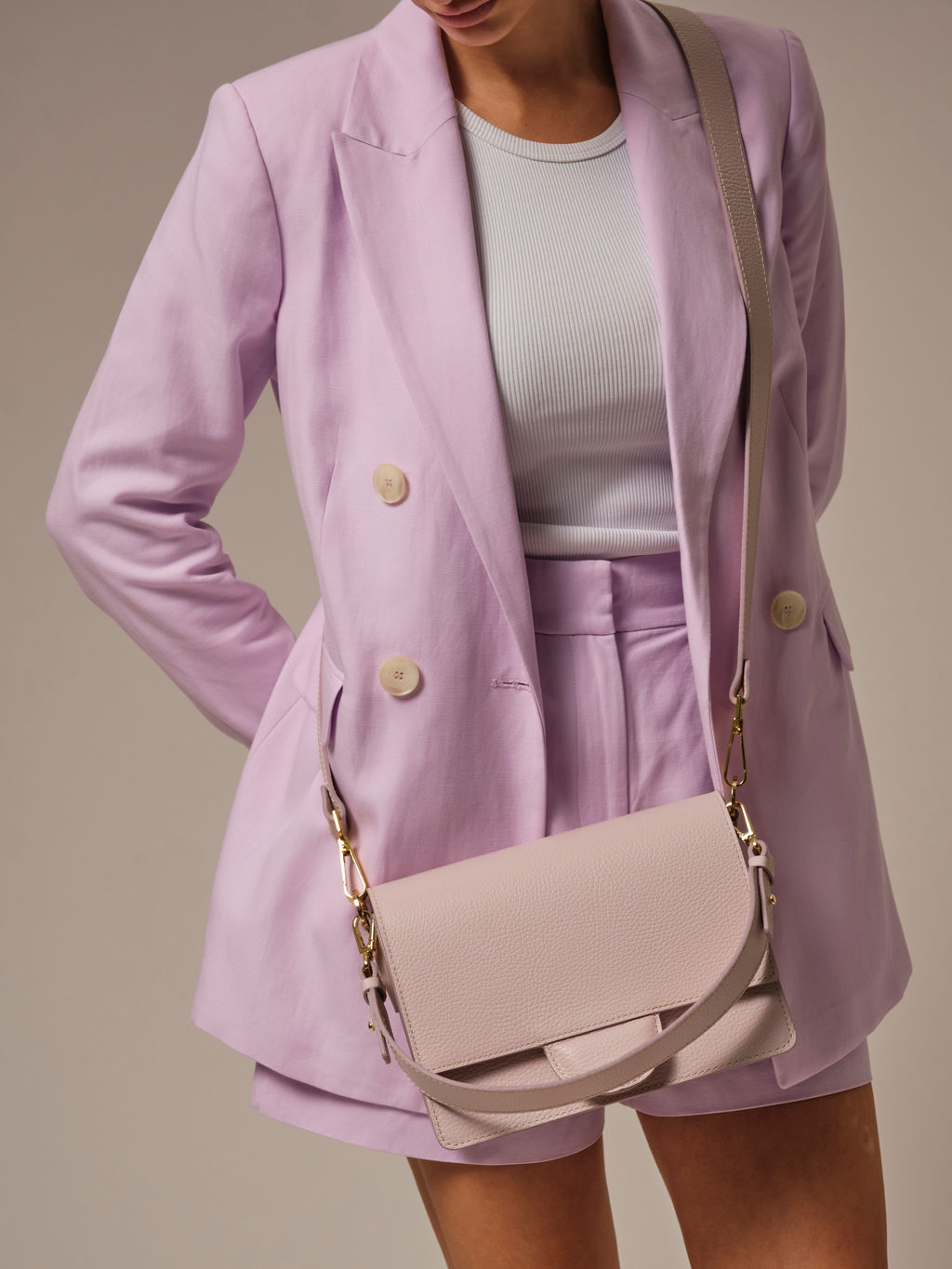 Сумка кожаная через плечо Deboro 30574 розовый дым