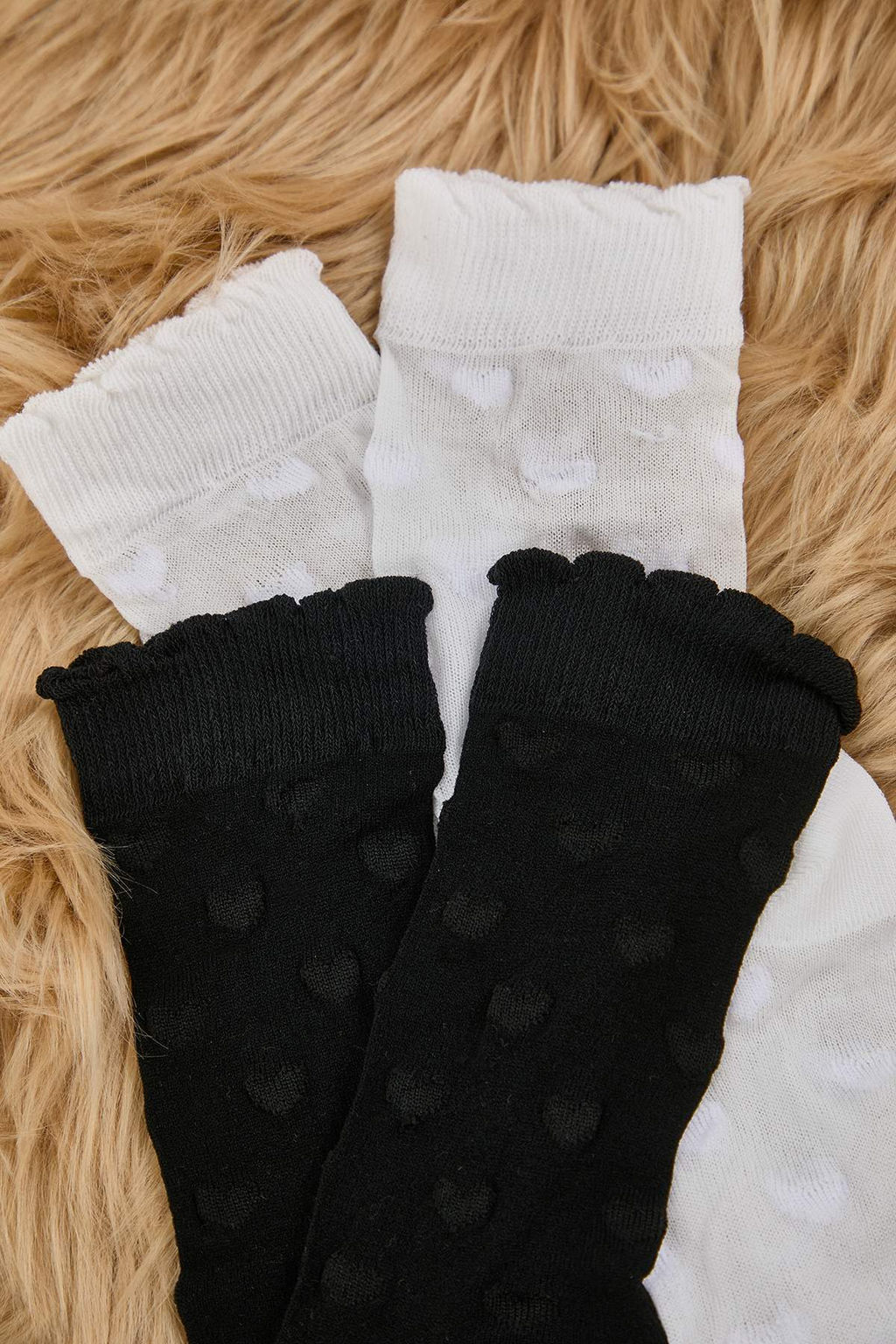 Siyah-Beyaz 2li Kalp Jakar Orme Corap THMAW26CO00021 - Trendyolmilla фото 3