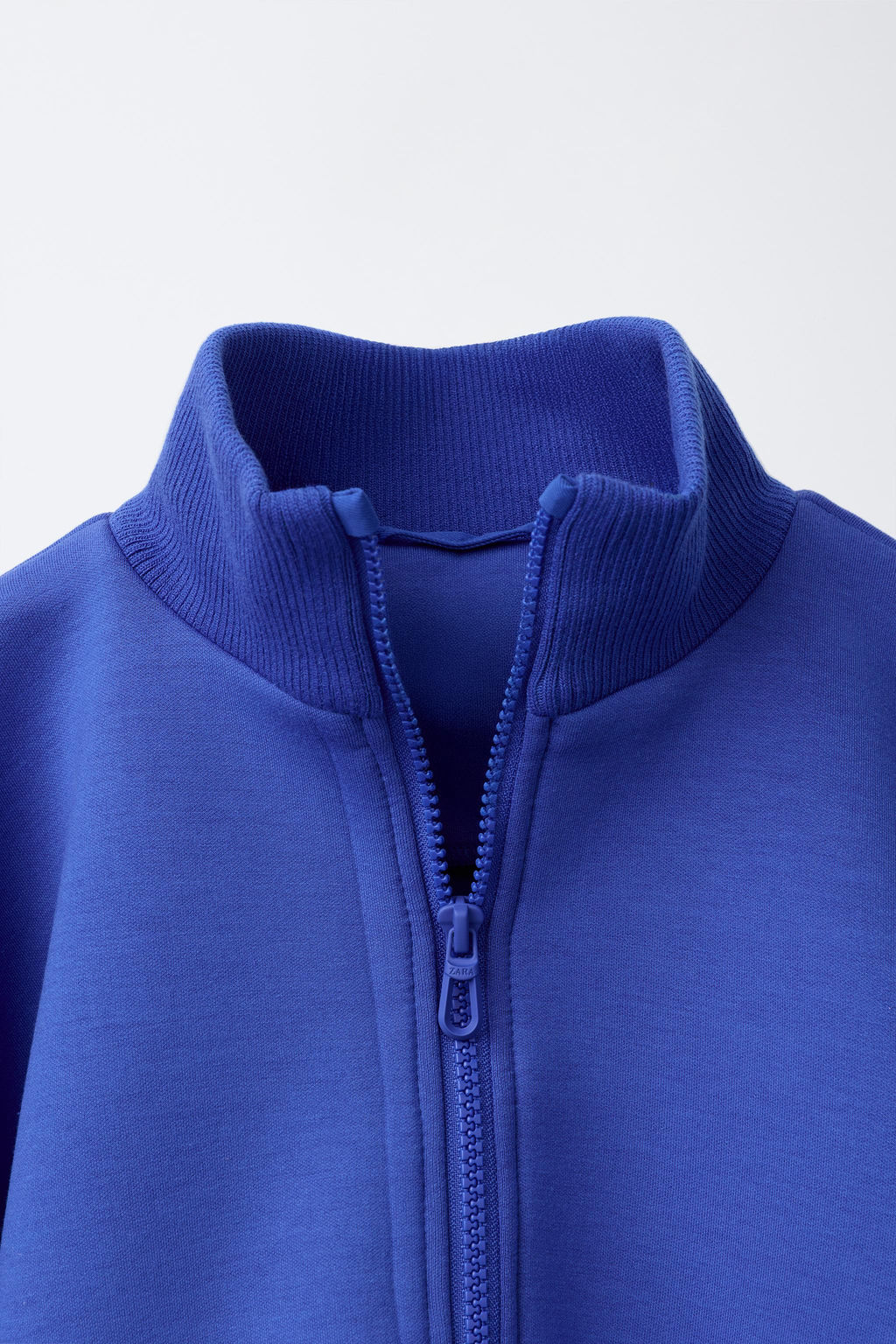 CAZADORA NEOPRENO RIB / Azulina