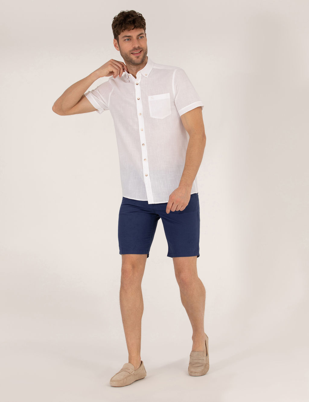 Beyaz Regular Fit K_sa Kollu G_mlek
