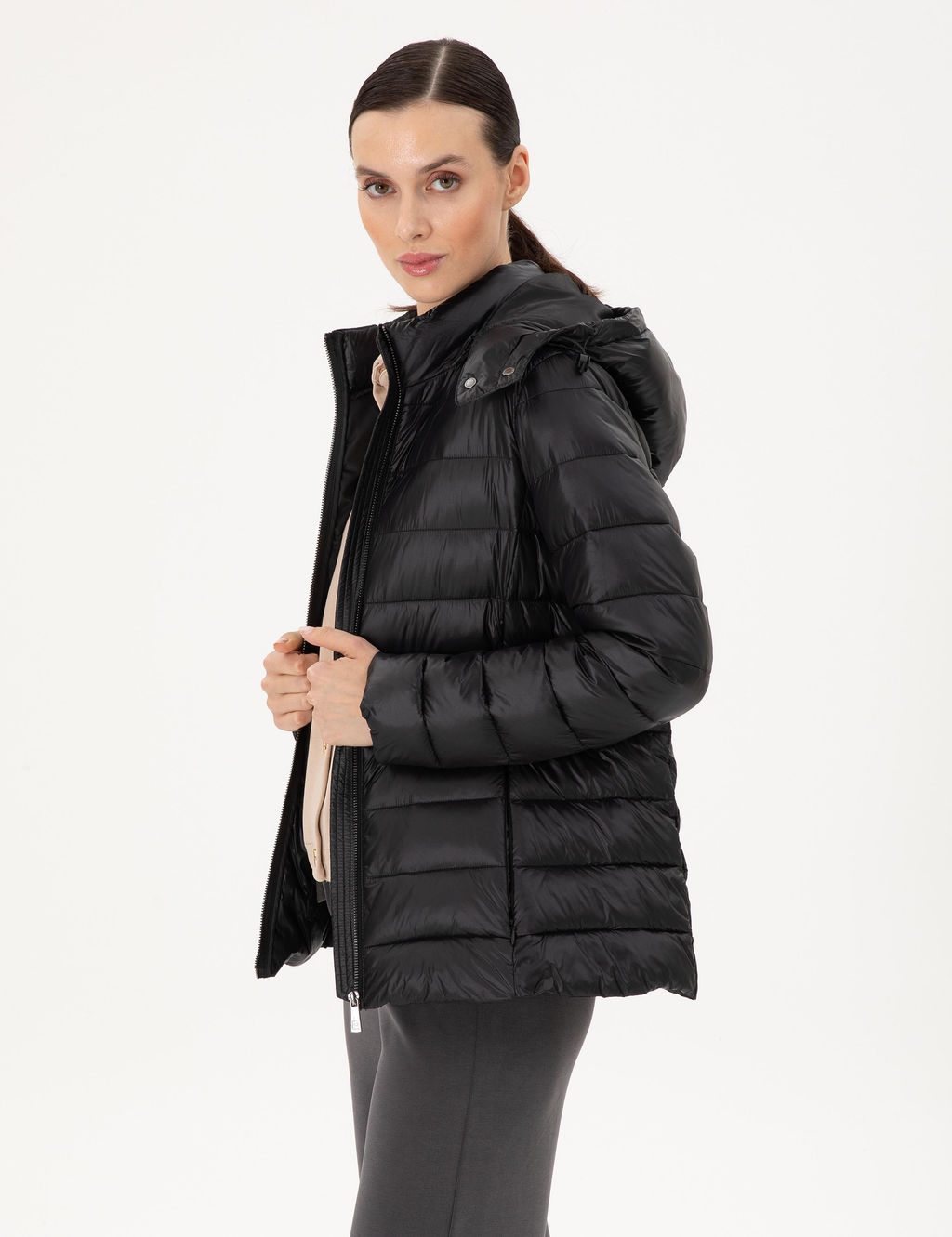 Siyah Kap__onlu Kapitone Mont