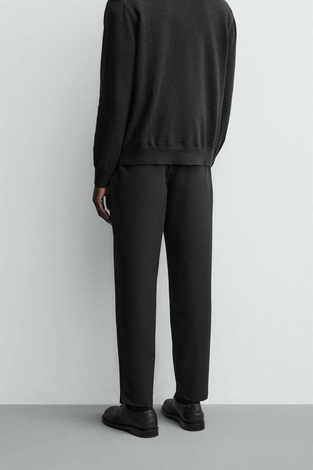 PANTAL?N REGULAR FIT CONFORT / Negro - Zara фото 3