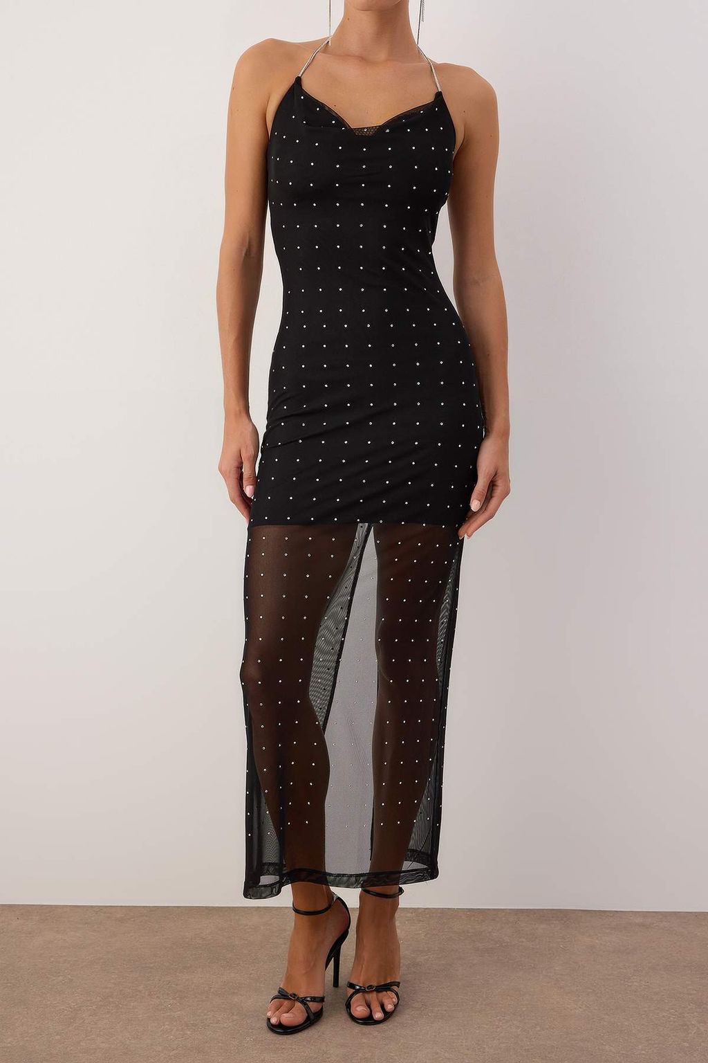 Siyah Duz Tas Bask?l? V Yaka Tul Maxi Astarl? Elbise TPRAW26EL00067 - Trendyolmilla фото 3