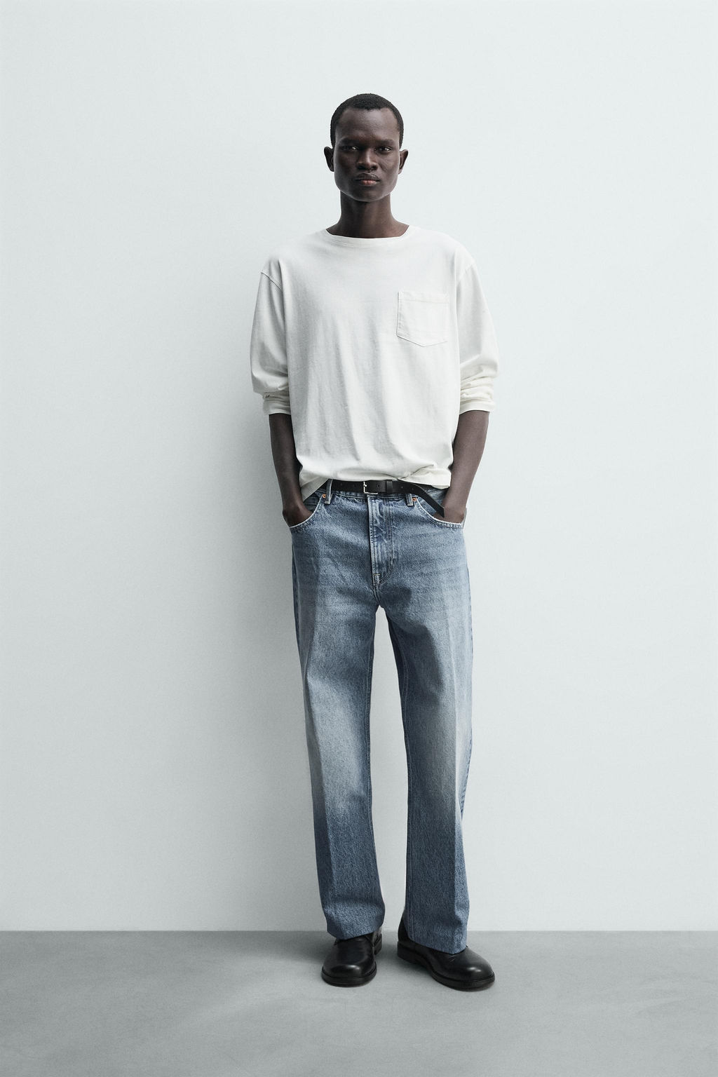 JEANS BOOTCUT FIT / Azul claro