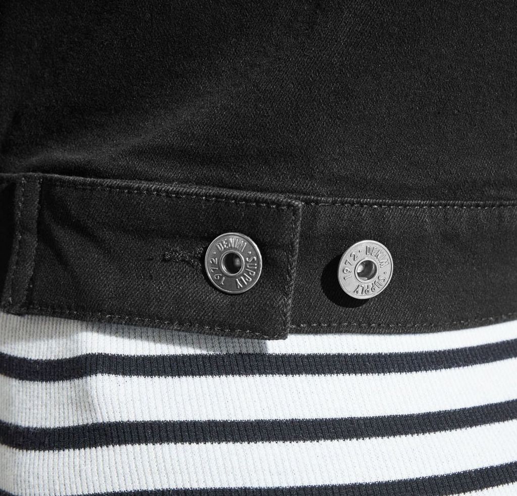 Короткая женская джинсовая куртка ESMARA  фото 10