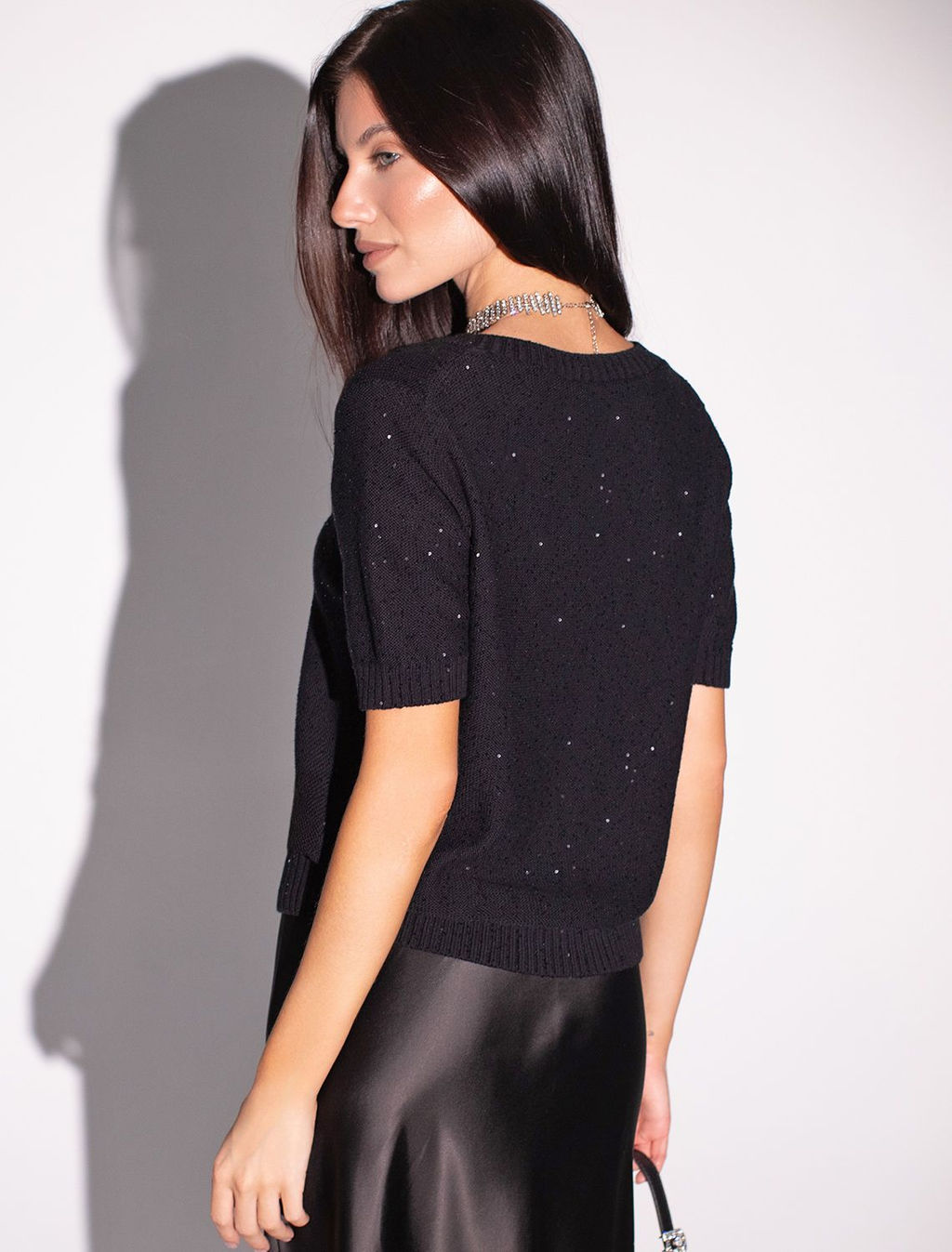 Джемпер с V вырезом и коротким рукавом из хлопковой пряжи с пайетками - Vilatte фото 3