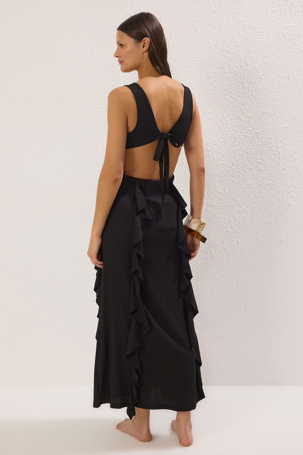 TRENDYOLMILLA Siyah Maxi Orme Cut Out/Pencere Dokulu Plaj Elbisesi TBESS25EL00098  фото 5