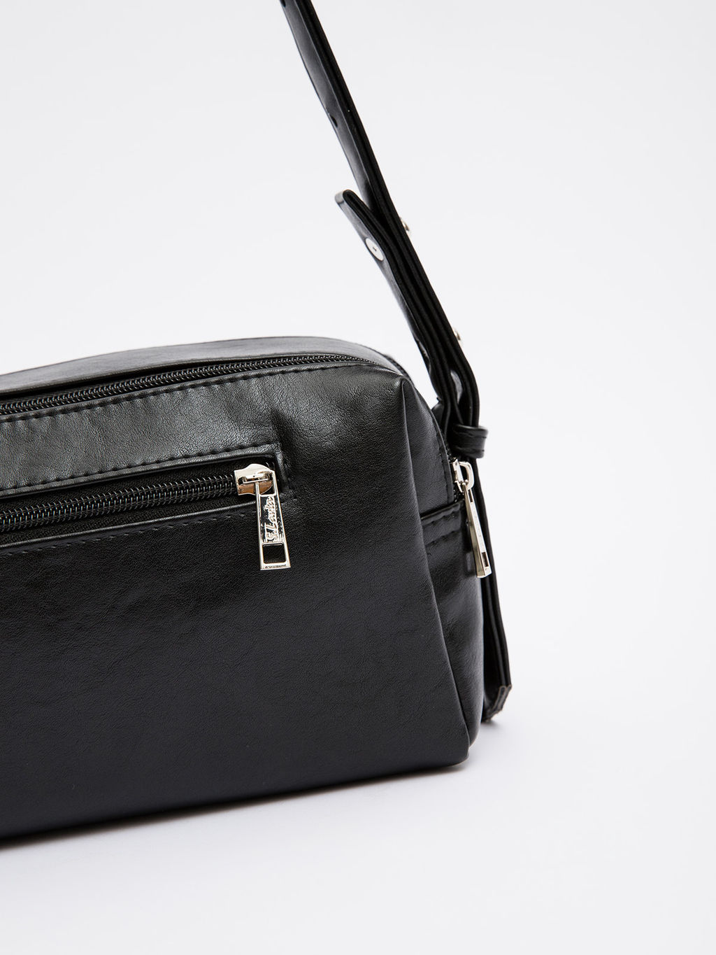 1582 207 01 Сумка женская