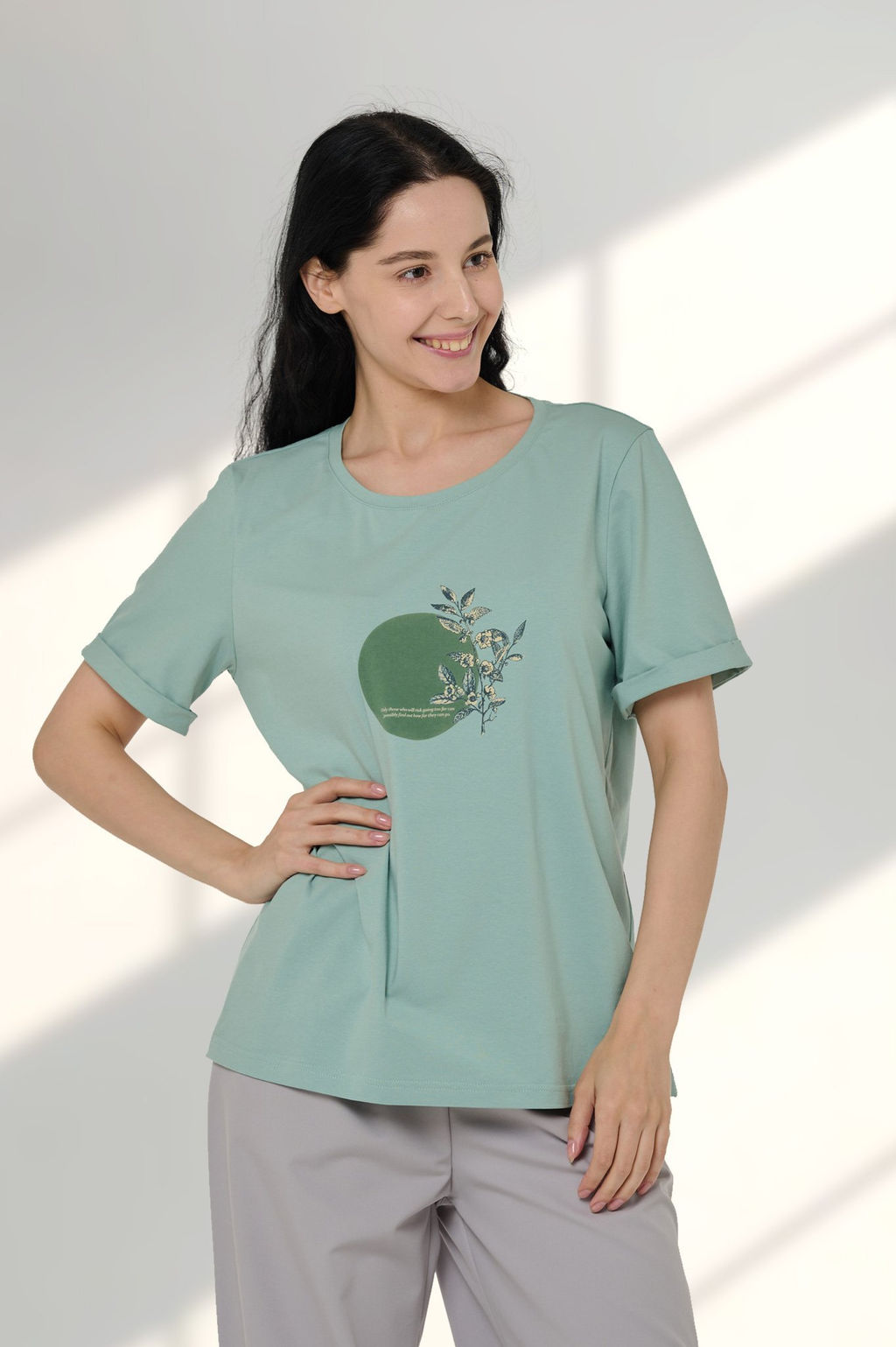 футболка женская 8375-33 Новинка