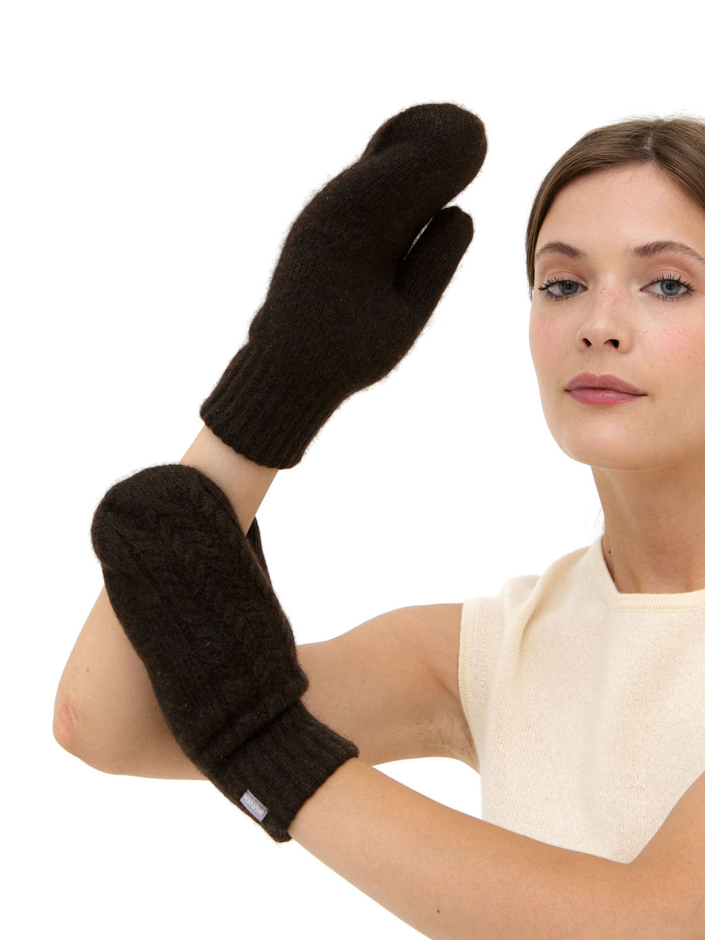 Варежки из пуха яка 30120 темно-коричневые