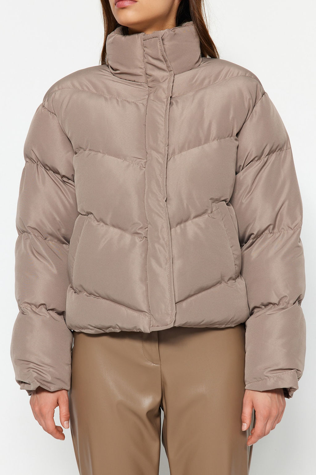 TRENDYOLMILLA Siyah Regular Su Itici Sisme Mont TWOAW24MO00048  фото 10