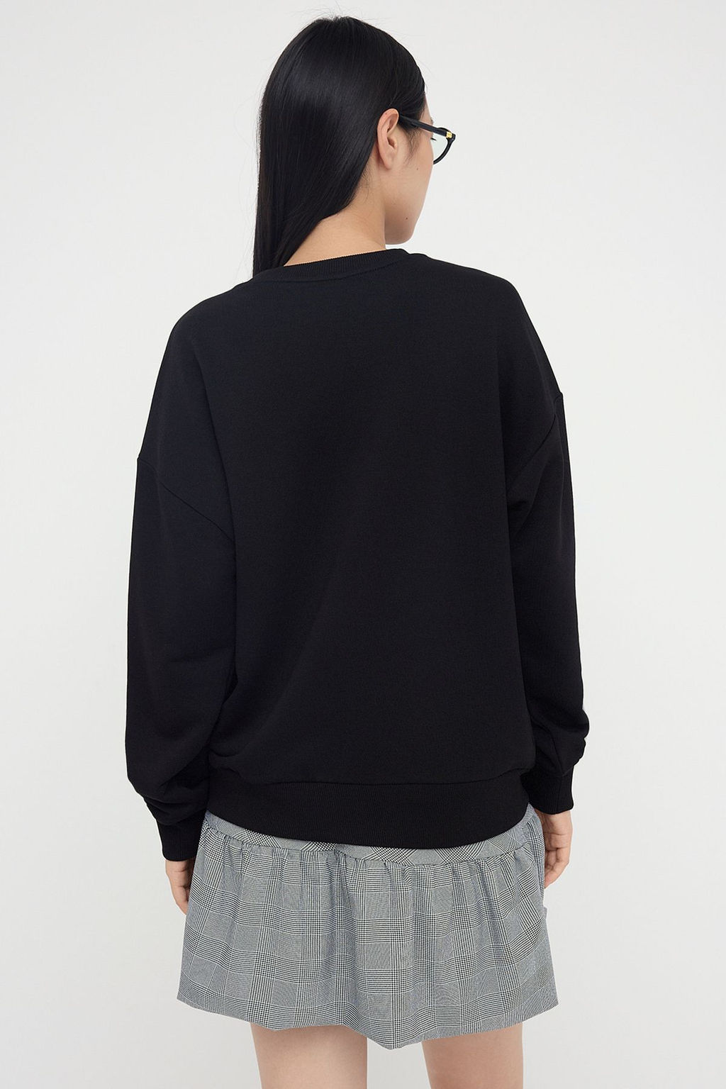 Siyah Oversize/Bol Kesim Bisiklet Yaka Kal?n Sardonsuz Orme Sweatshirt TWOAW26SW00029