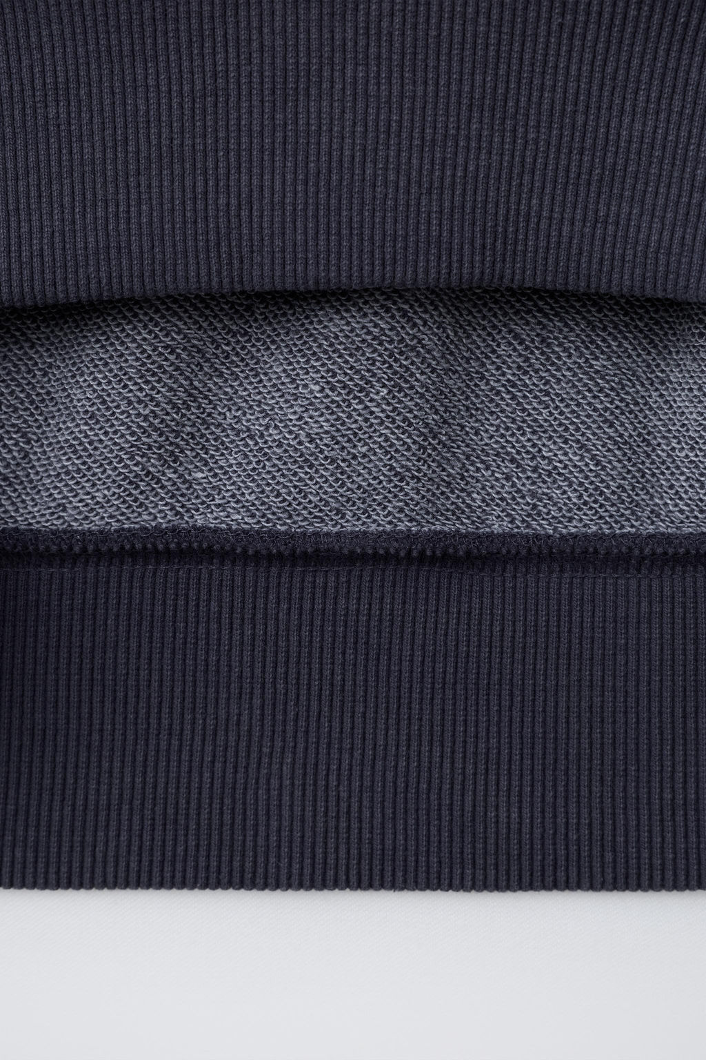 SWEATSHIRT WITH CONTRAST NECK AND CUT-OUTS - Zara фото 12