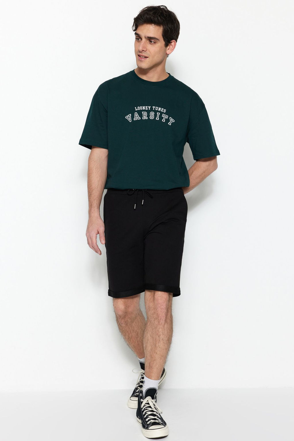 Siyah Regular/Normal Kesim Orta Boy Lastik Belli Bagc?kl? Duble Paca Sort TMNSS21SR0046