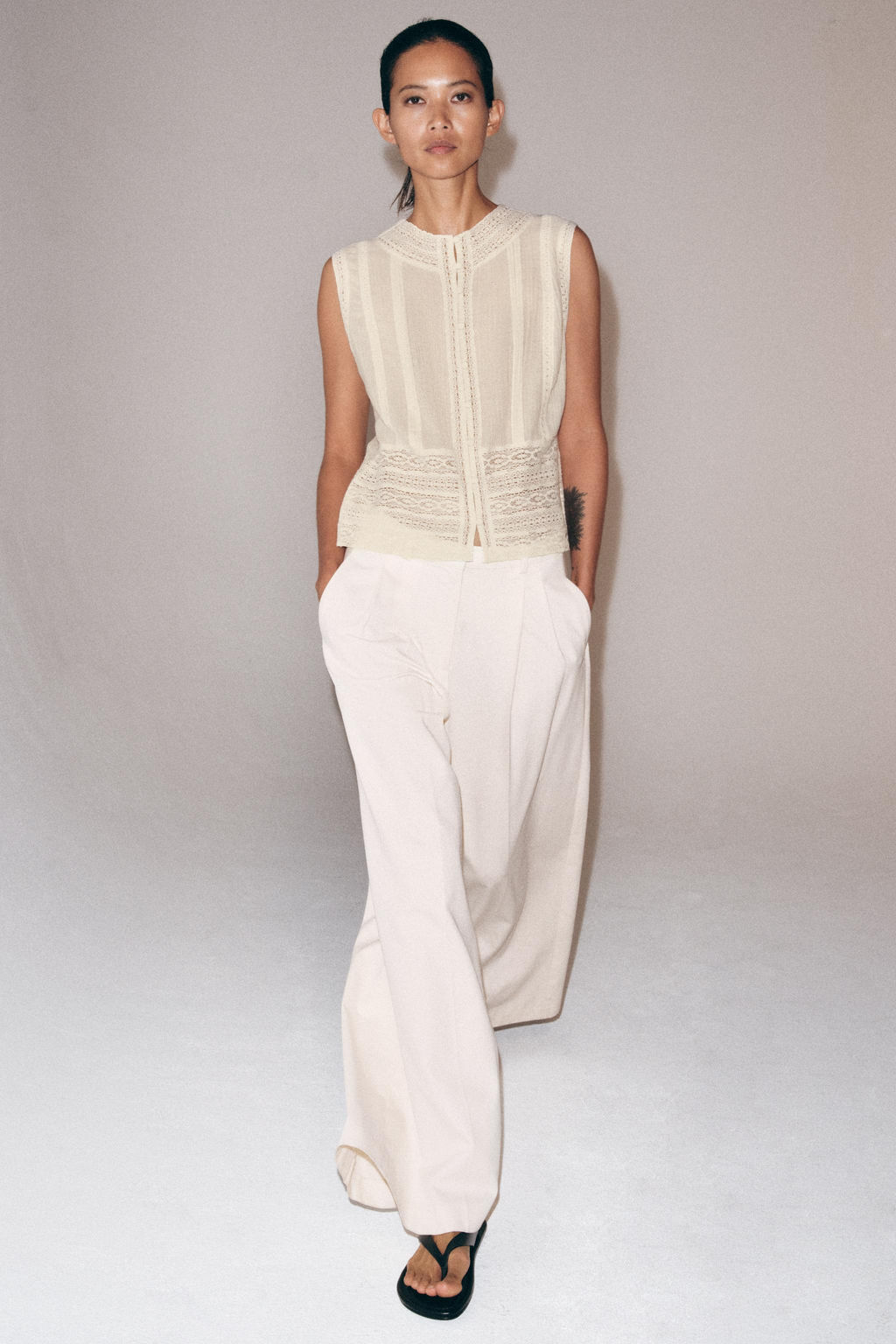 BLUSA PUNTILLA MANGA SISA ZW COLLECTION / Crudo
