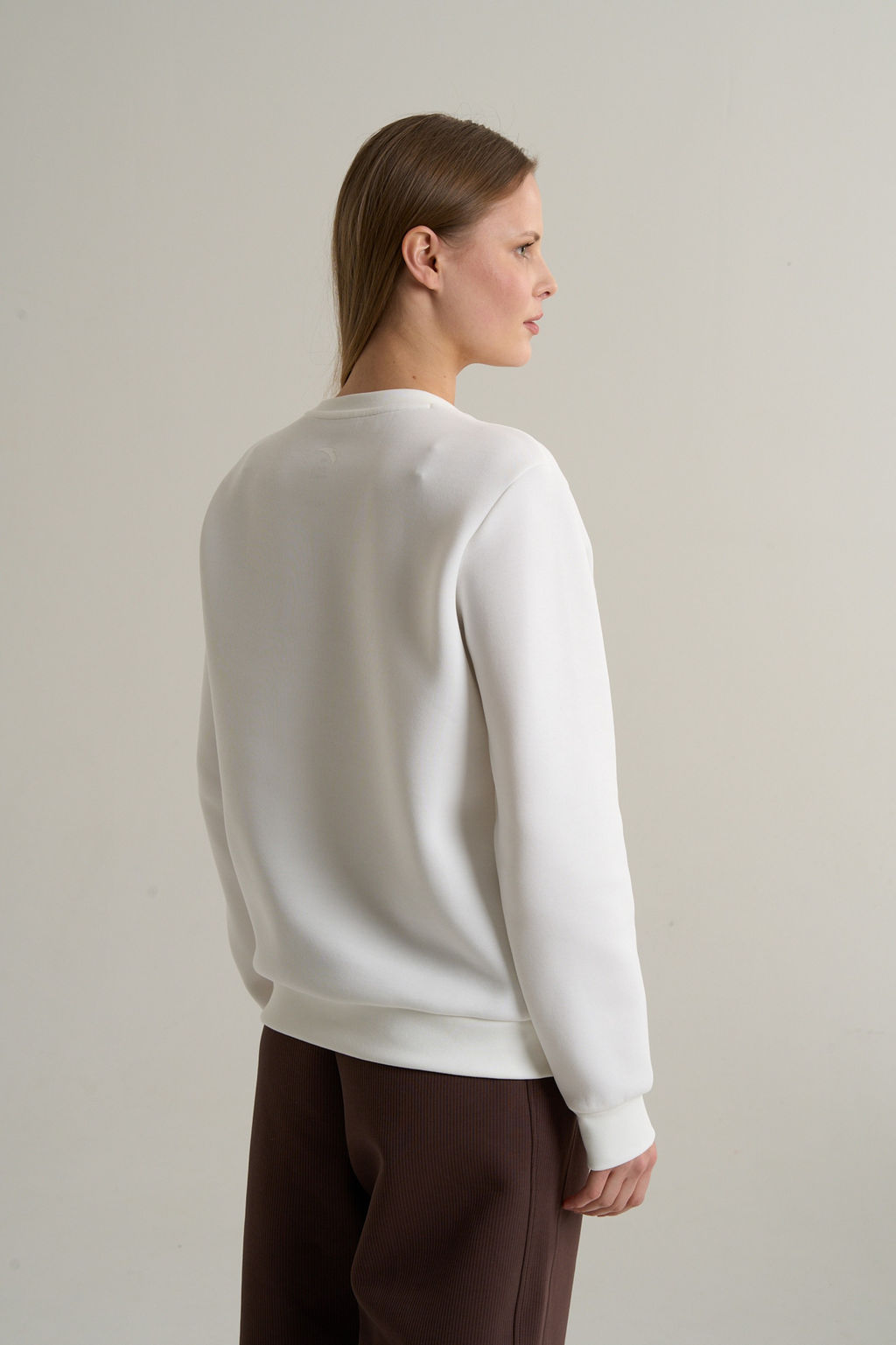 Свитшот Белый TRN ESSENTIAL Sweatshirt