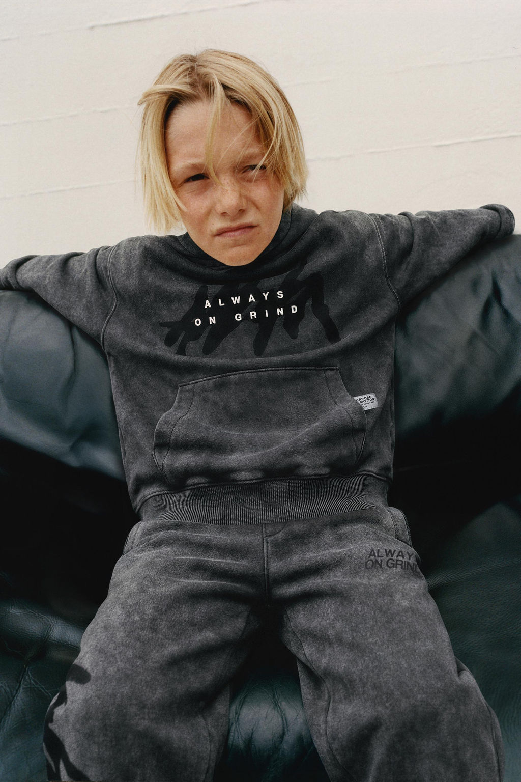WASHED EFFECT GRAFFITI HOODIE - Zara фото 5
