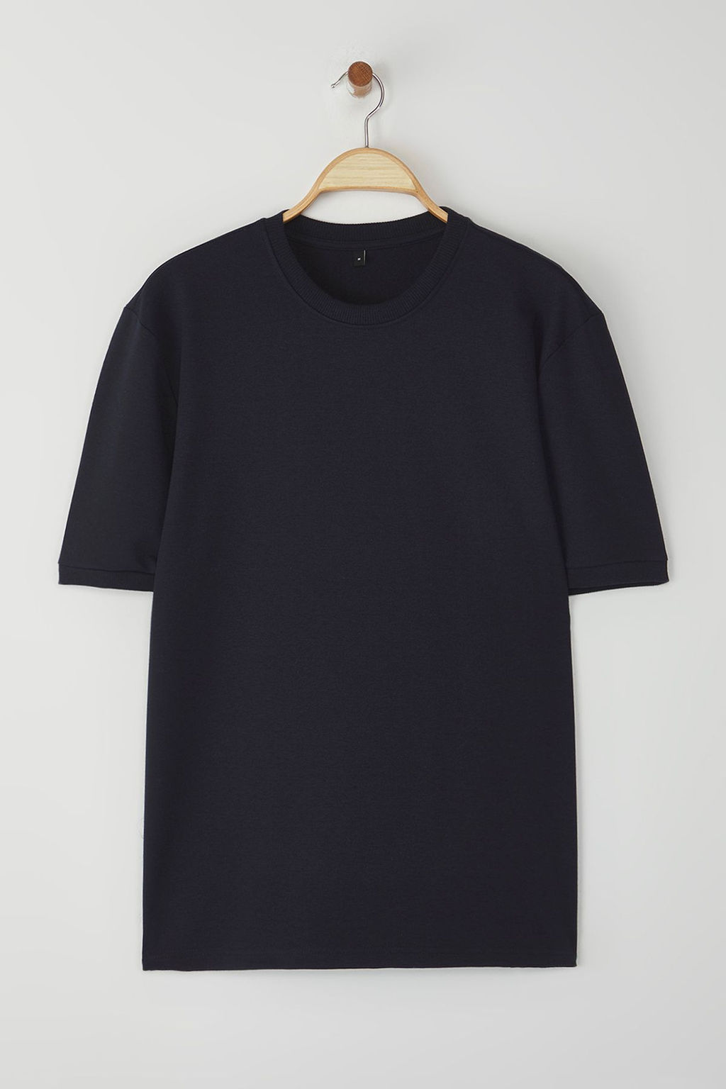TRENDYOL MAN Koyu Lacivert Regular/Normal Kesim Basic Omuz Dar Kesim T-Shirt TMNSS25TS00071 - Trendyolmilla фото 2