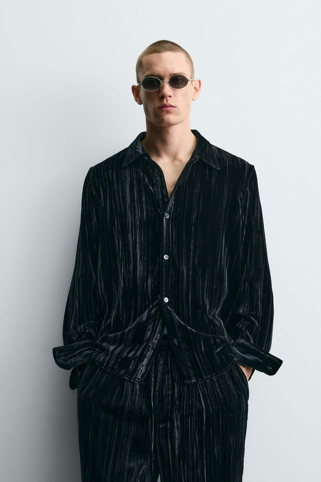 PLEATED VELVET OVERSHIRT