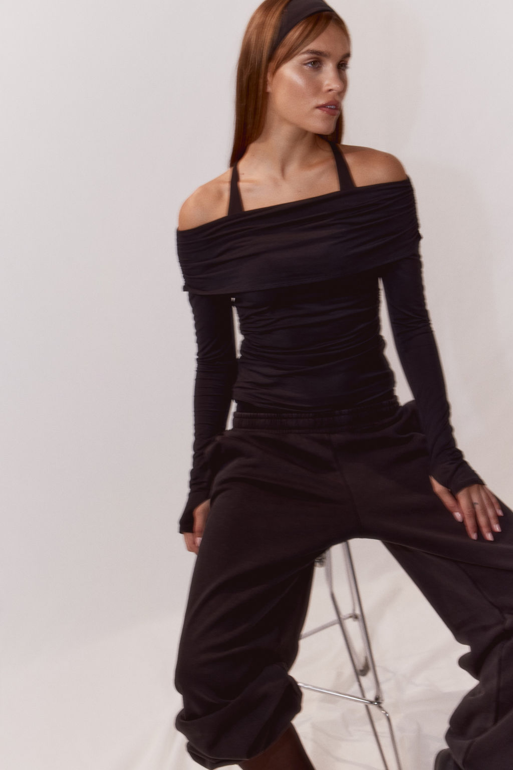 Top de deporte off-the-shoulder - H&m фото 3