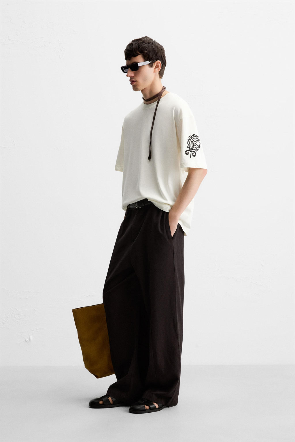 CONTRAST EMBROIDERY SHIRT - Zara фото 4
